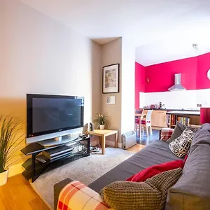 Apartment Joivy Amazing Location - Charming By The Castle! 