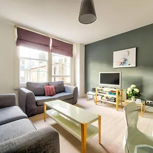 Apartment Joivy Bright 1 Bed Flat, Close To Princess Street 